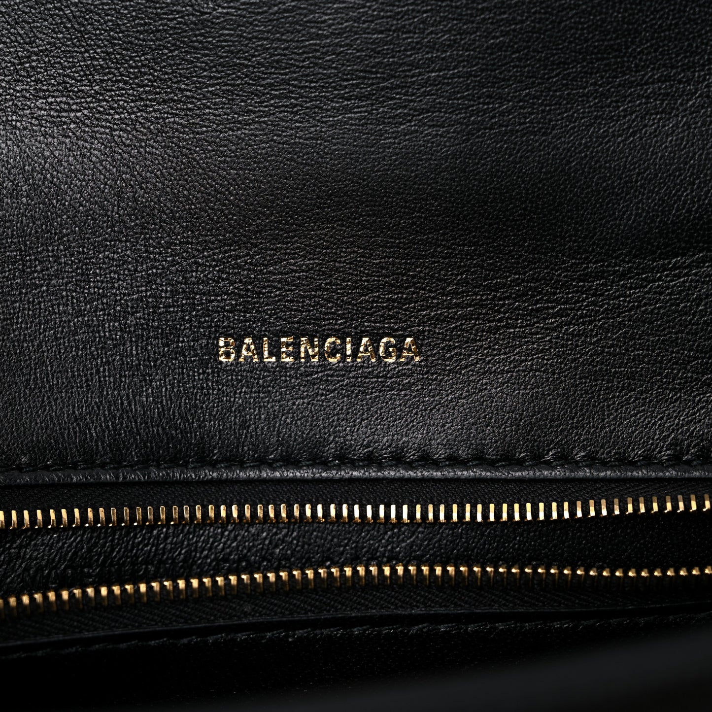 Shiny Box Calfskin Small Hourglass Top Handle Bag Black