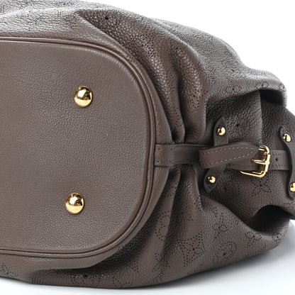 Louis Vuitton Mahina L Gris Perle 8 of 8