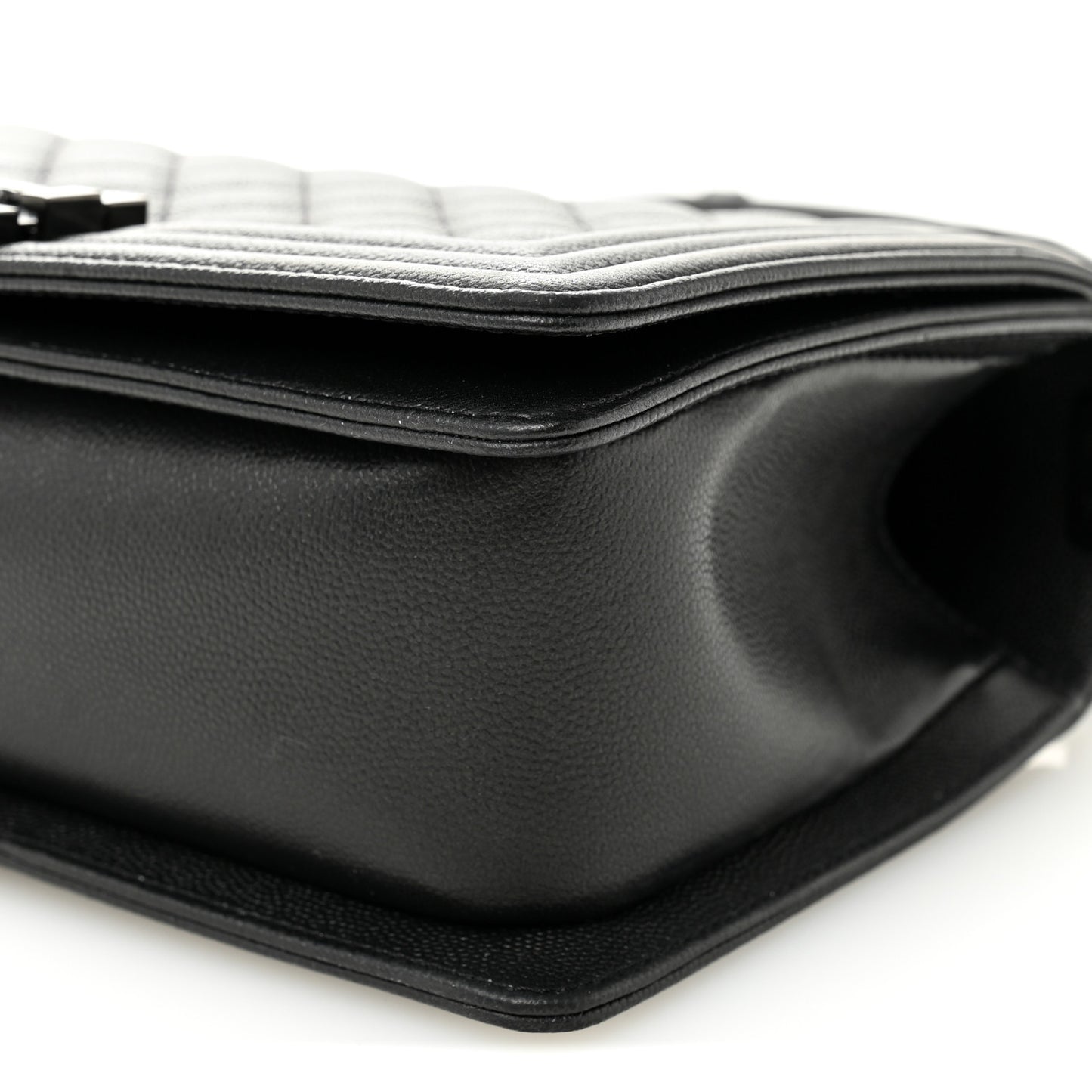 Caviar Quilted Medium Boy Flap So Black