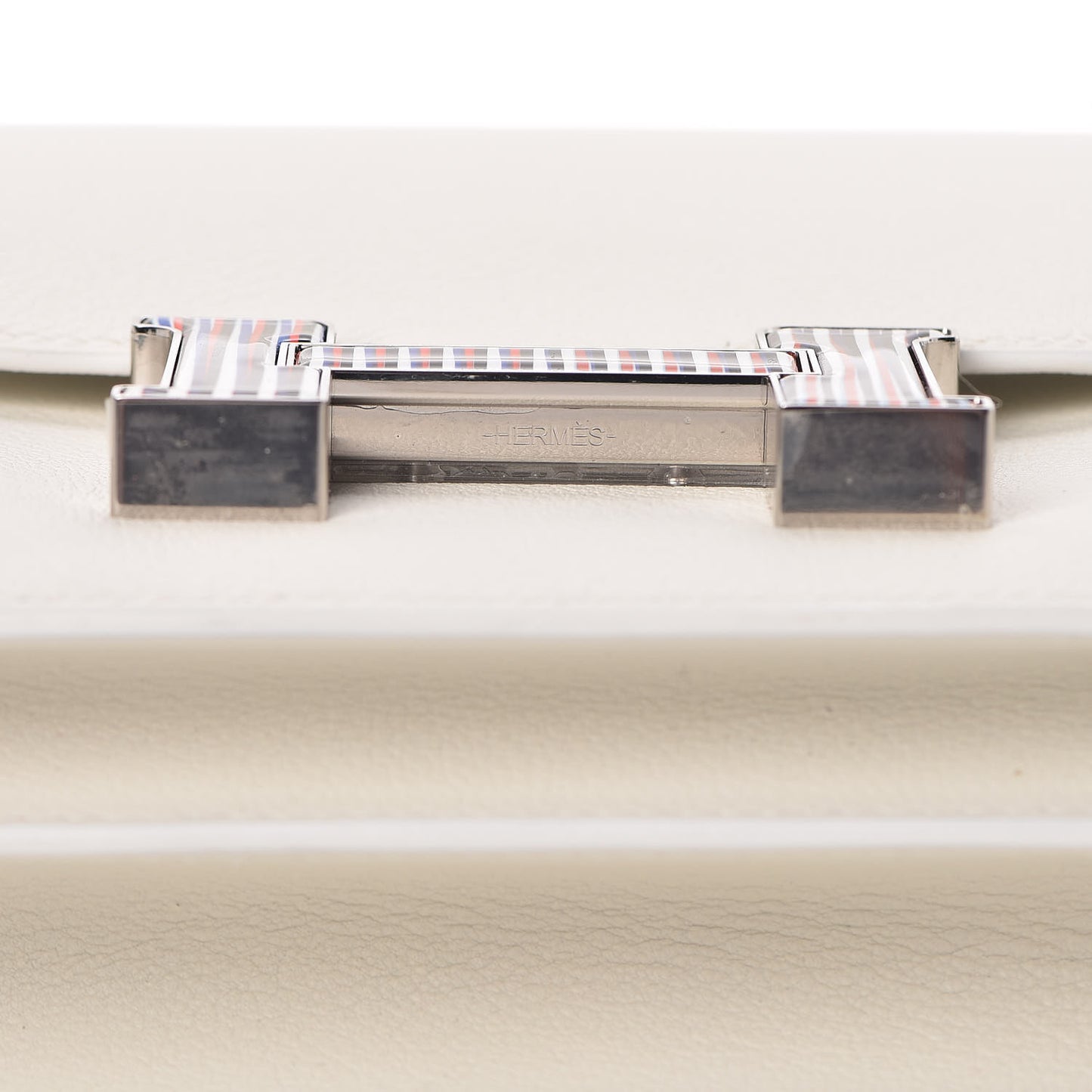 Evercolor Optique Enamel Constance 18 White