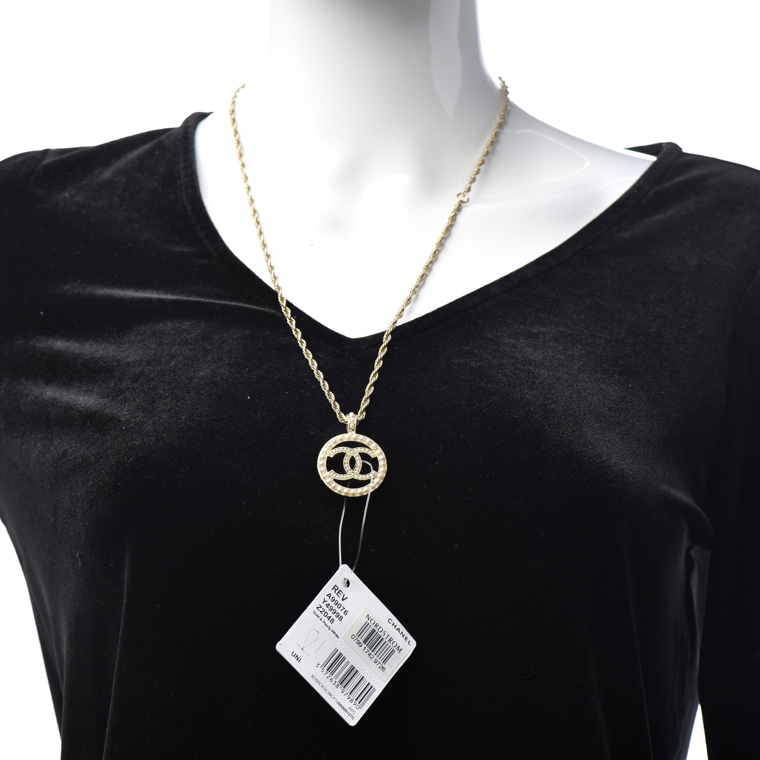 Chanel Pearl CC Round Pendant Necklace Gold 2 of 5