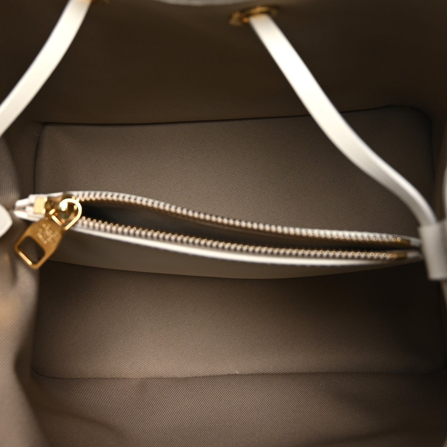 Louis Vuitton Cotton Monogram Embroidered Neonoe MM Beige White 5 of 14