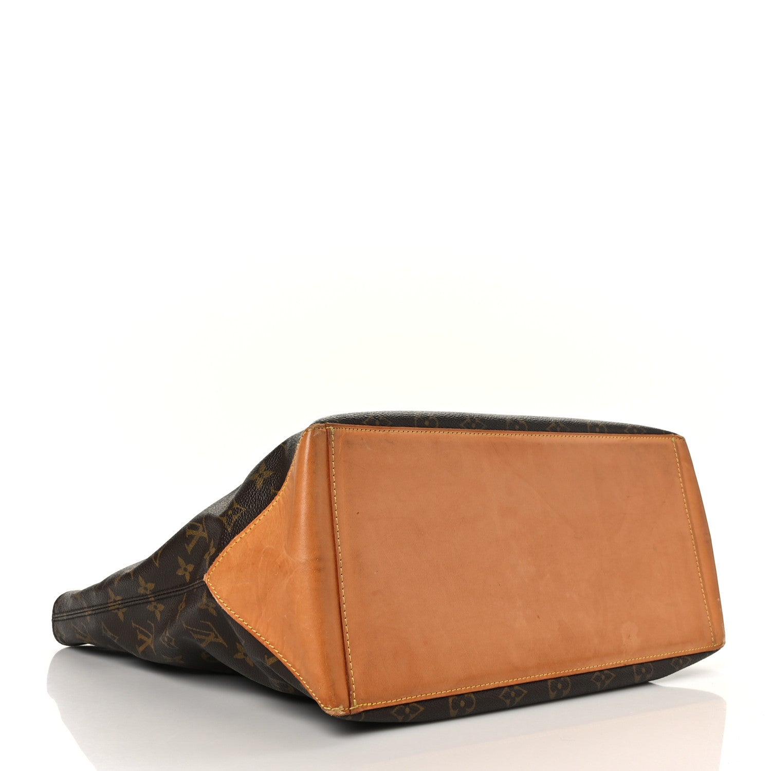 Louis Vuitton Monogram Cabas Mezzo 4 of 10