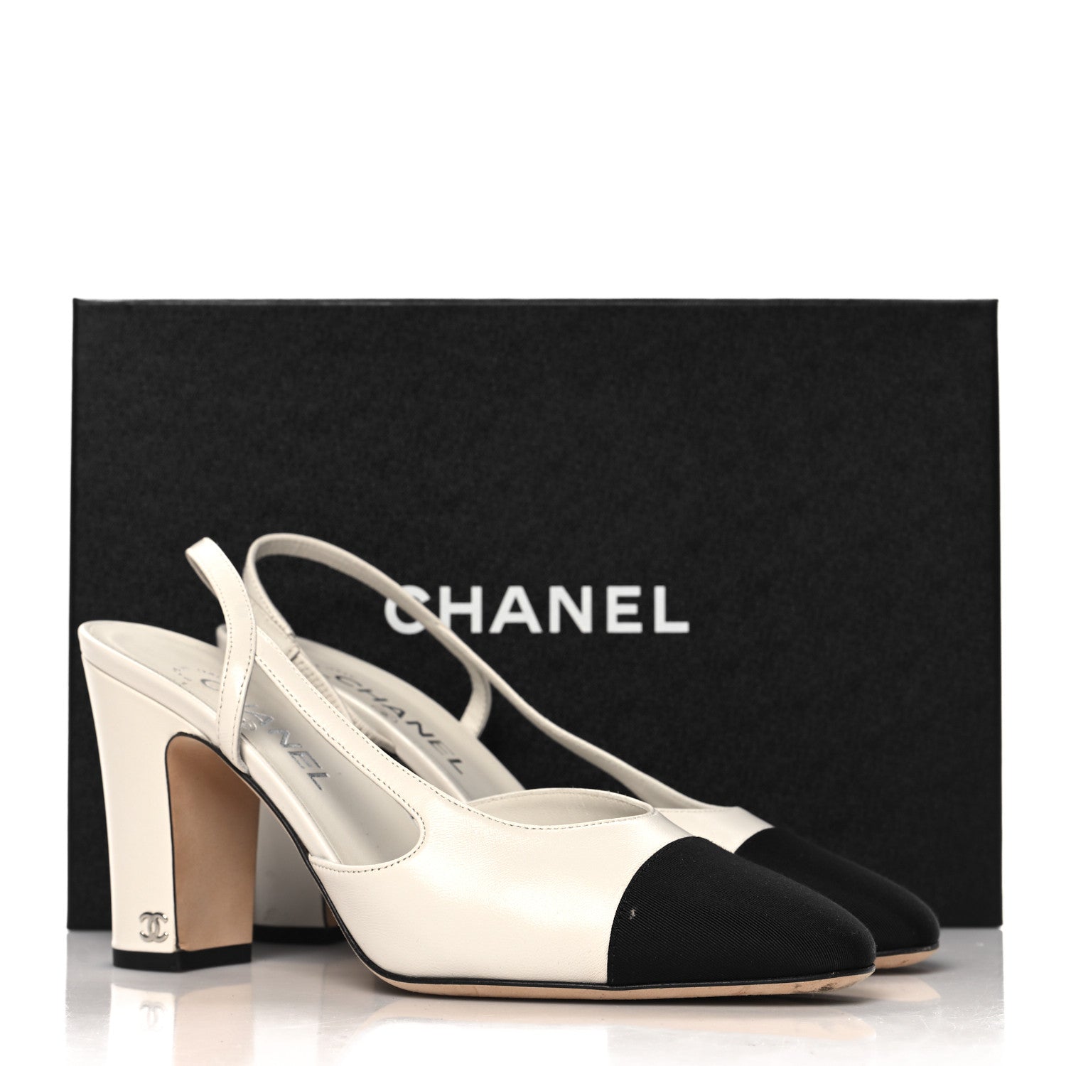 Chanel Lambskin Grosgrain Cap Toe CC Slingback Pumps 39.5 White Black 11 of 11
