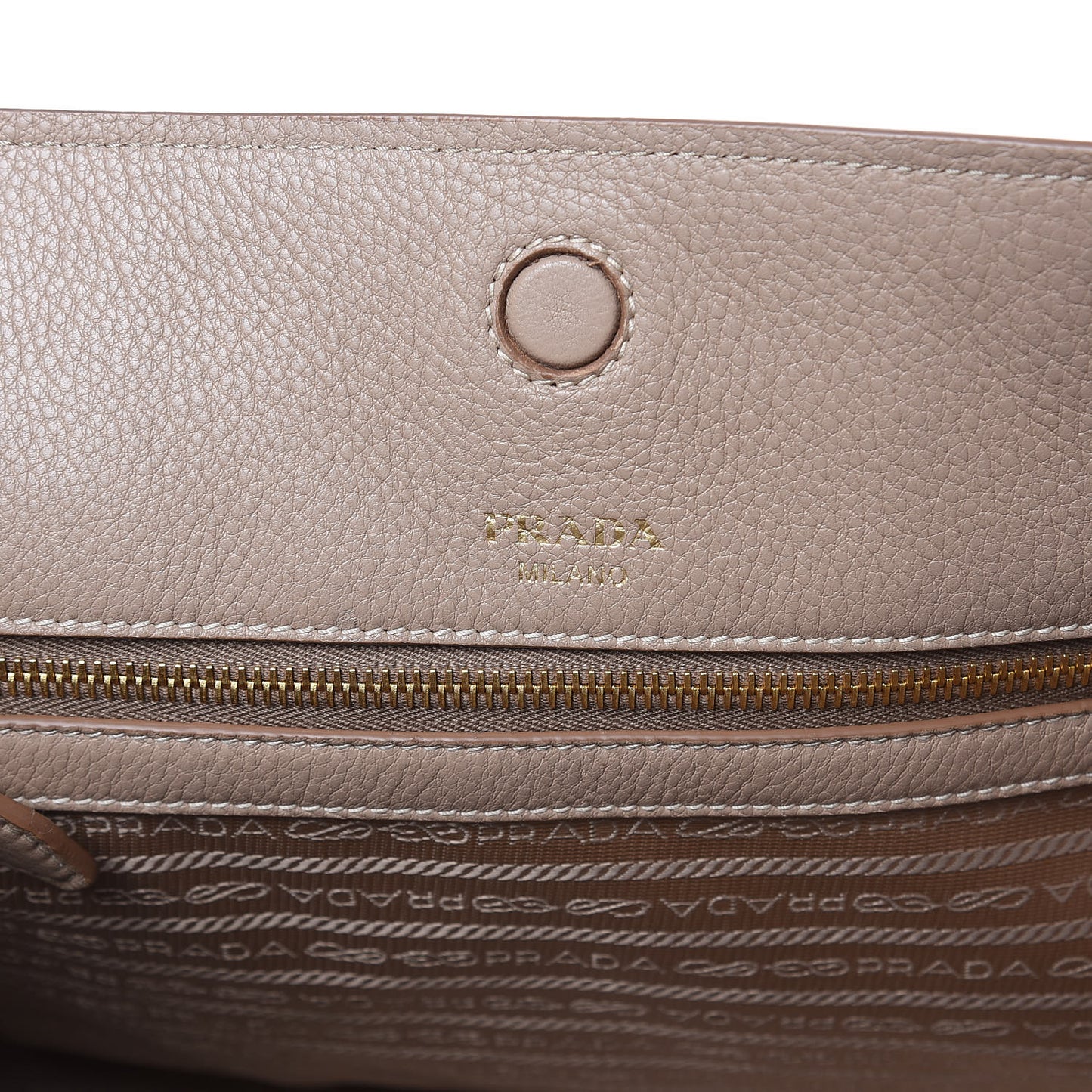 Vitello Daino Pocket Shopping Tote Cammeo