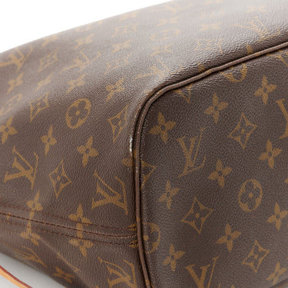Louis Vuitton Monogram Neverfull MM 14 of 15