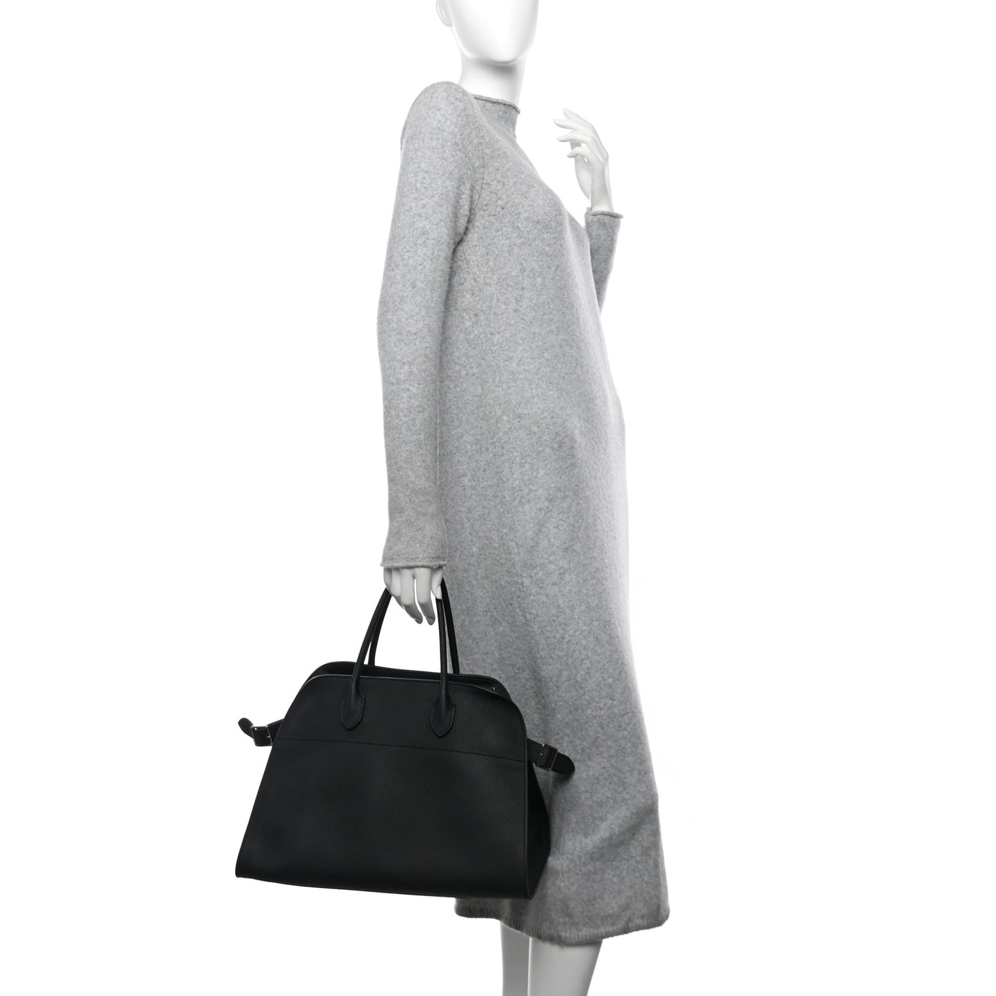 Matte Grained Calfskin Soft Margaux 15 Black