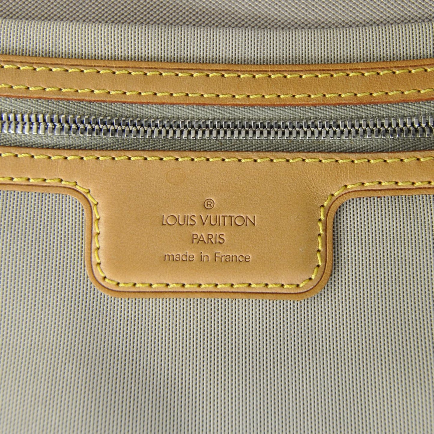 Damier Geant Conquerant 65 Rolling Luggage