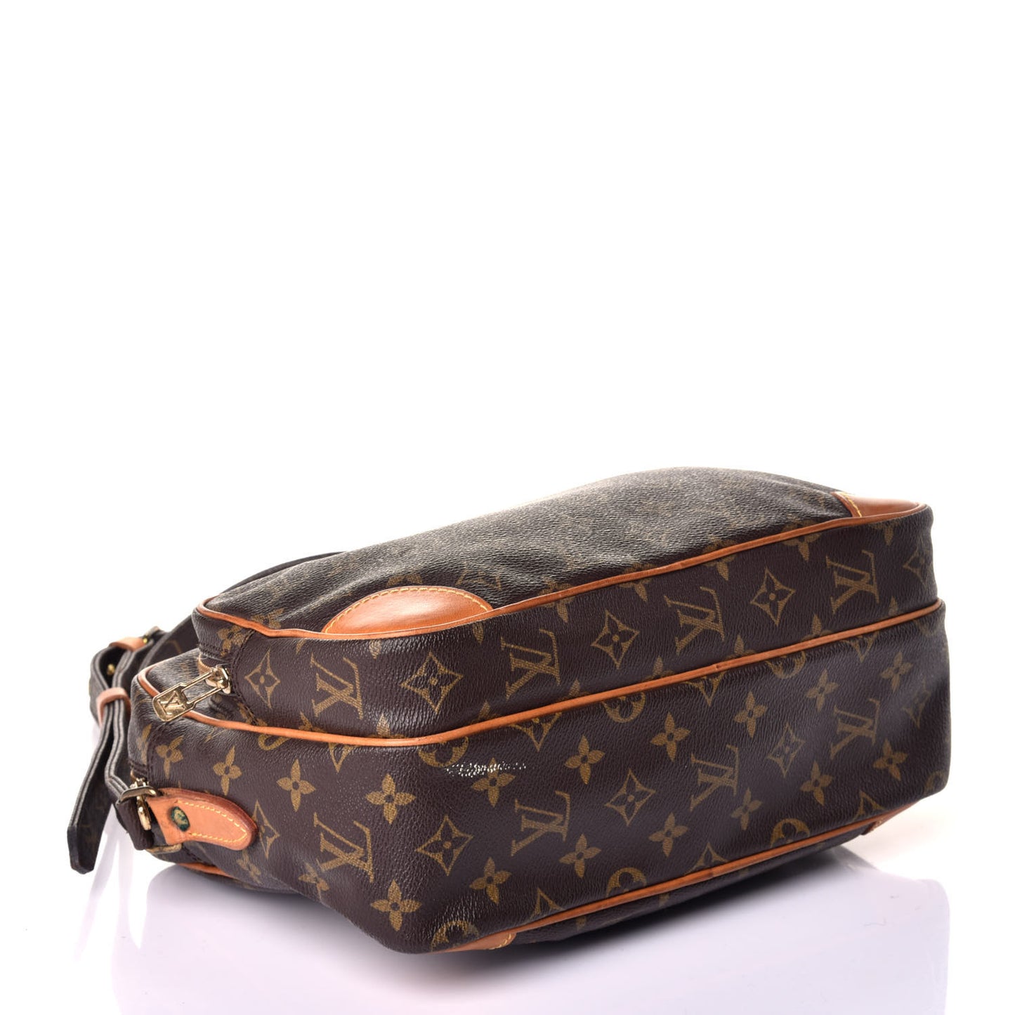 Monogram Nil 28