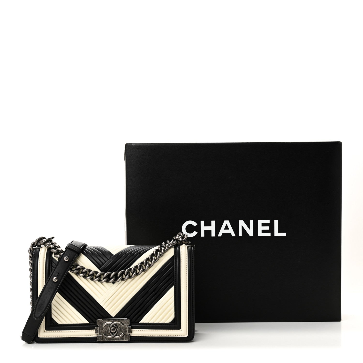 Chanel Calfskin Pleated Medium Boy In Rome Flap Black White 11 of 11