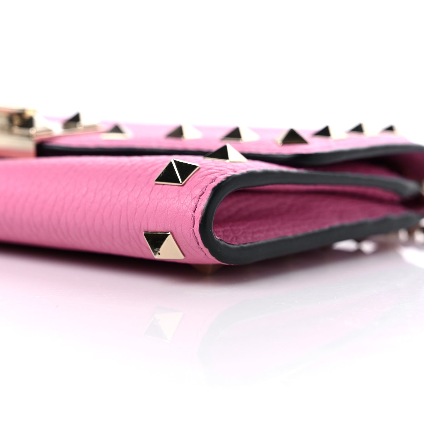 Pebbled Calfskin Rockstud Flip Lock Wallet On Chain Dawn Pink