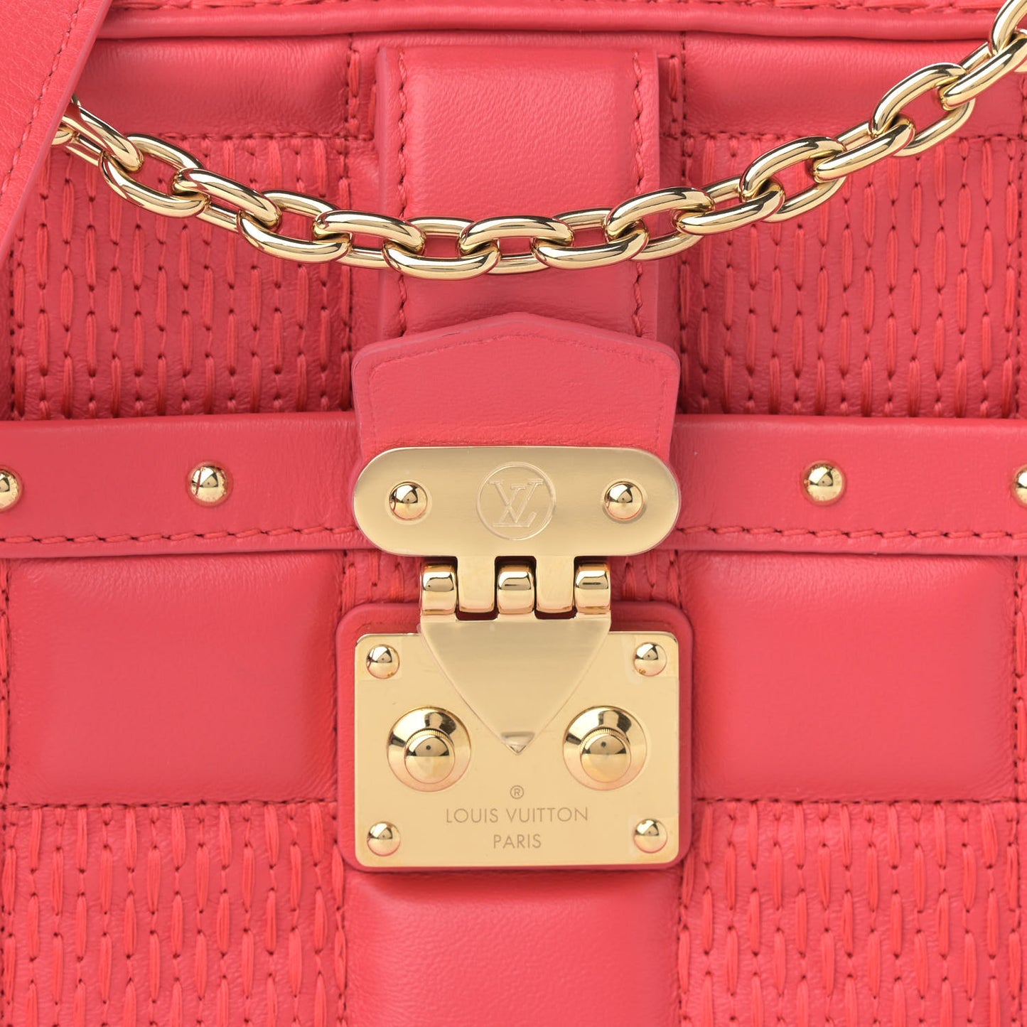 Lambskin Damier Quilt Troca PM Rose