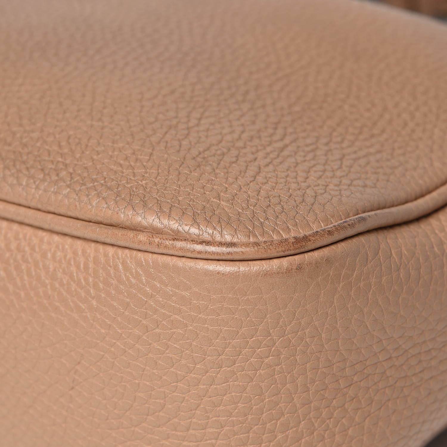 Gucci Pebbled Calfskin Small Soho Disco Bag Camelia 19 of 19