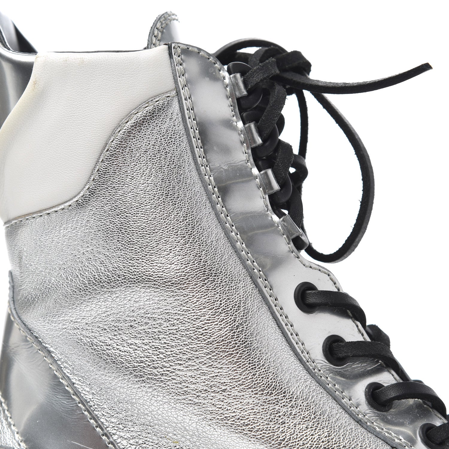 Louis Vuitton Patent Calfskin Spaceship Laureate Platform Desert Boots 37.5 Silver 12 of 21