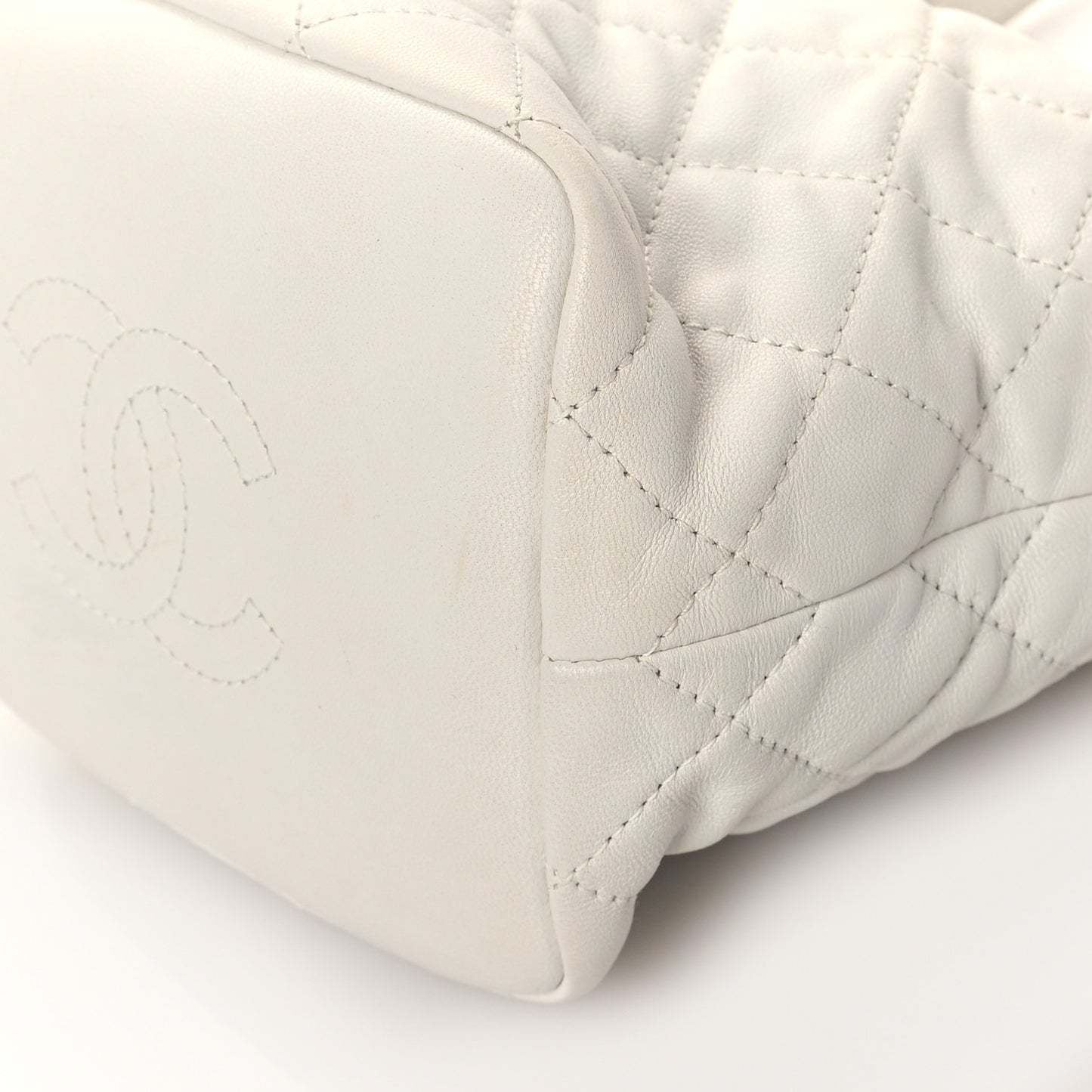 Lambskin Quilted Small Perfect Meeting Hobo White