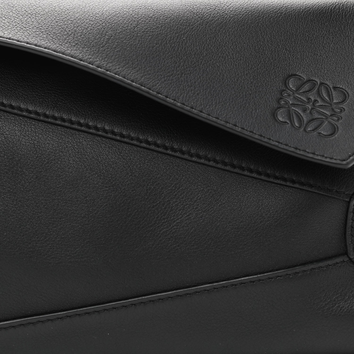 Loewe Calfskin Puzzle Hobo Black 8 of 10