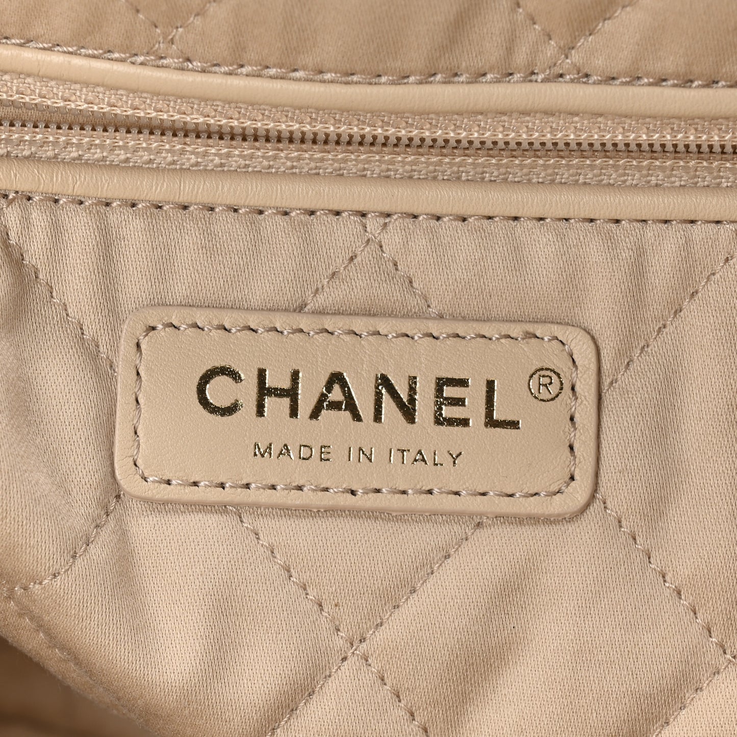 Shiny Calfskin Quilted Small Chanel 22 White