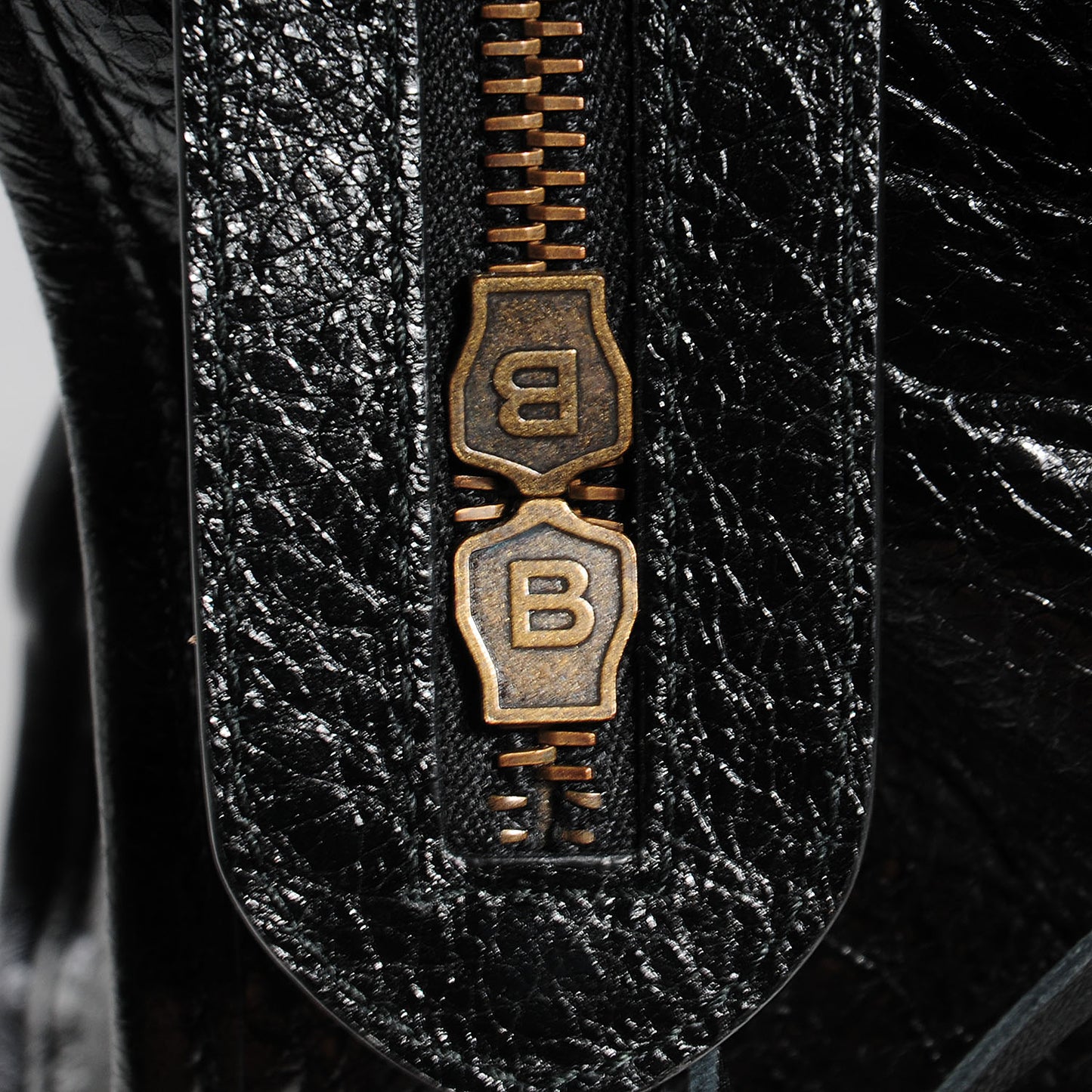 Agneau Classic Hardware City Black