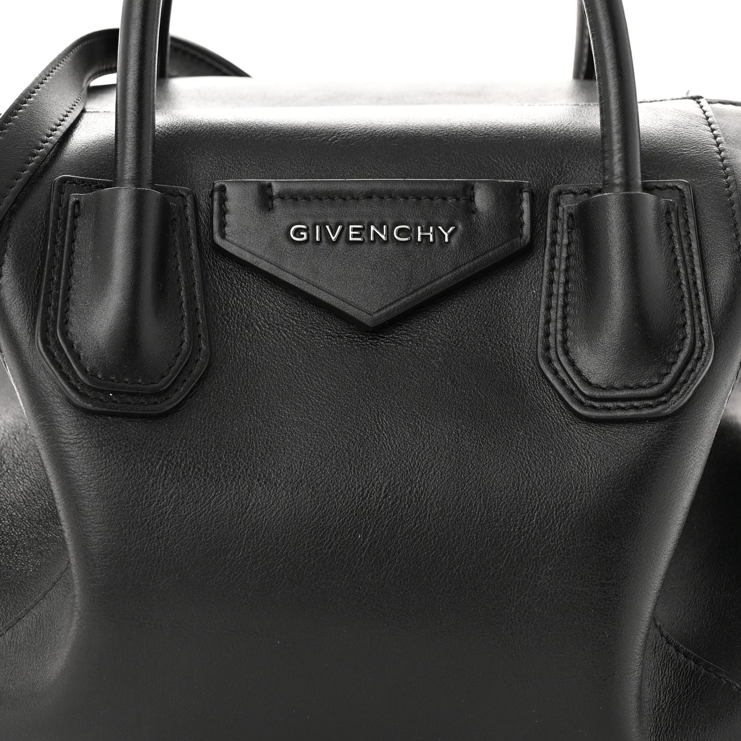 Smooth Calfskin Small Soft Antigona Black