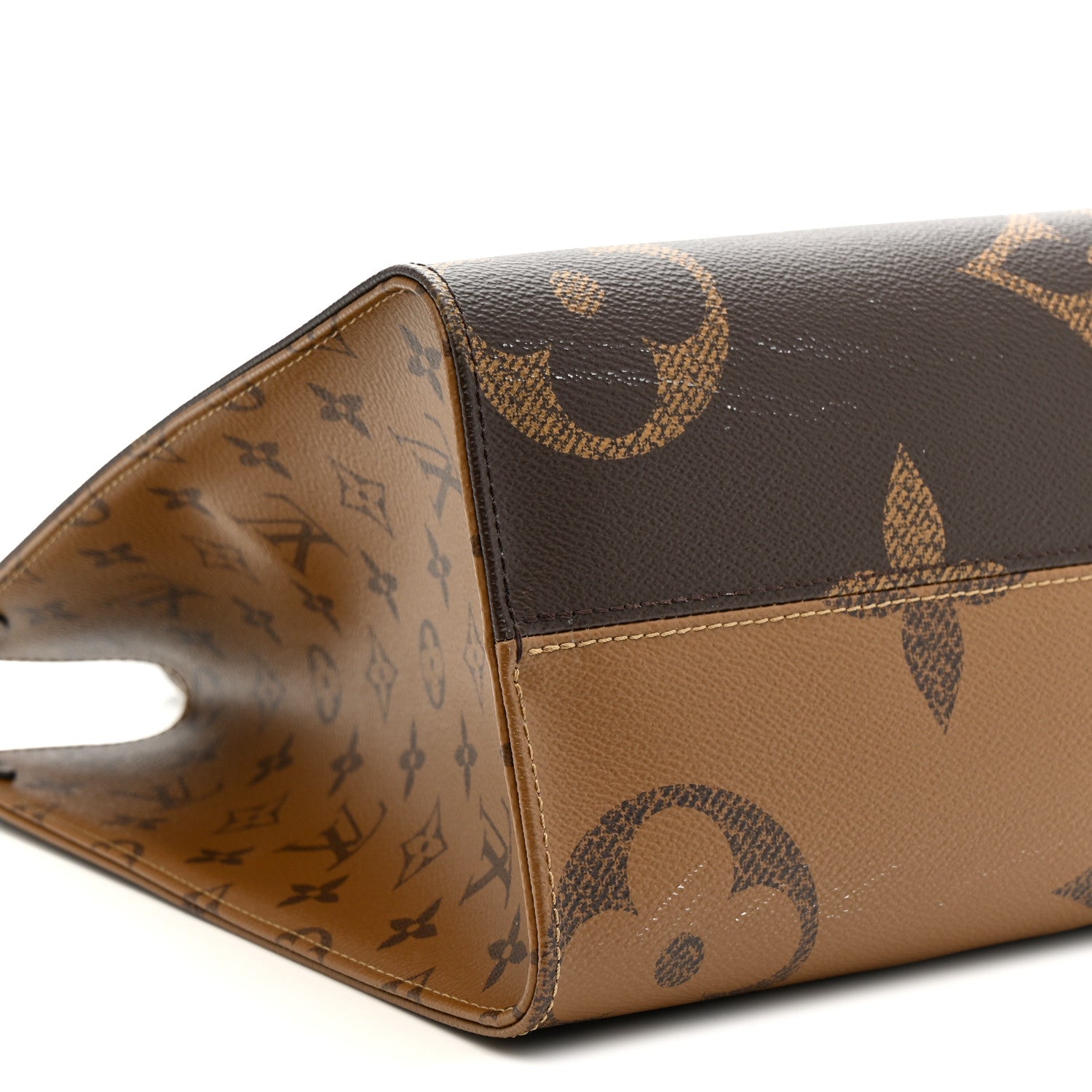 Louis Vuitton Reverse Monogram Giant Onthego MM 17 of 21