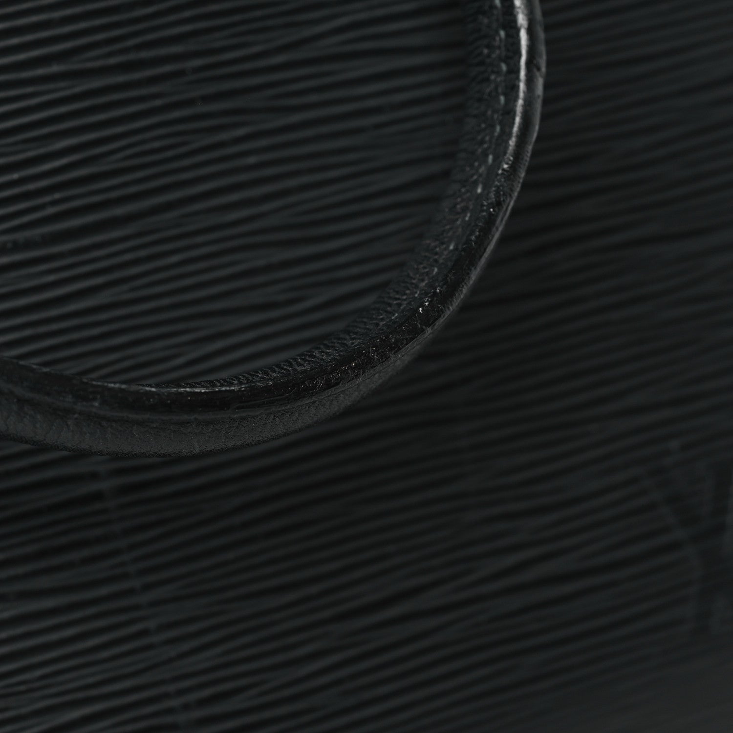 Louis Vuitton Epi Vaneau MM Black 9 of 10