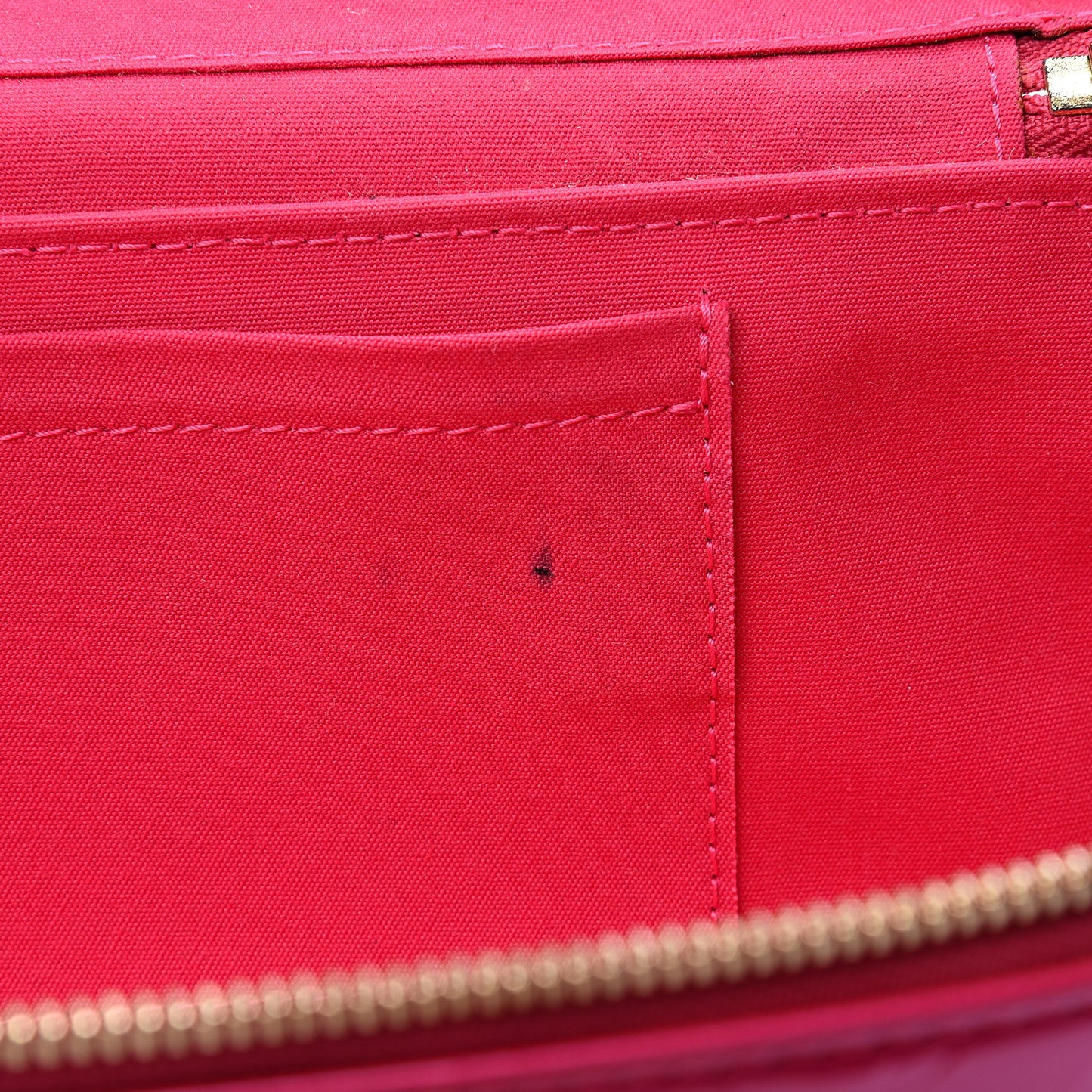 Vernis Sullivan Horizontal GM Fuchsia