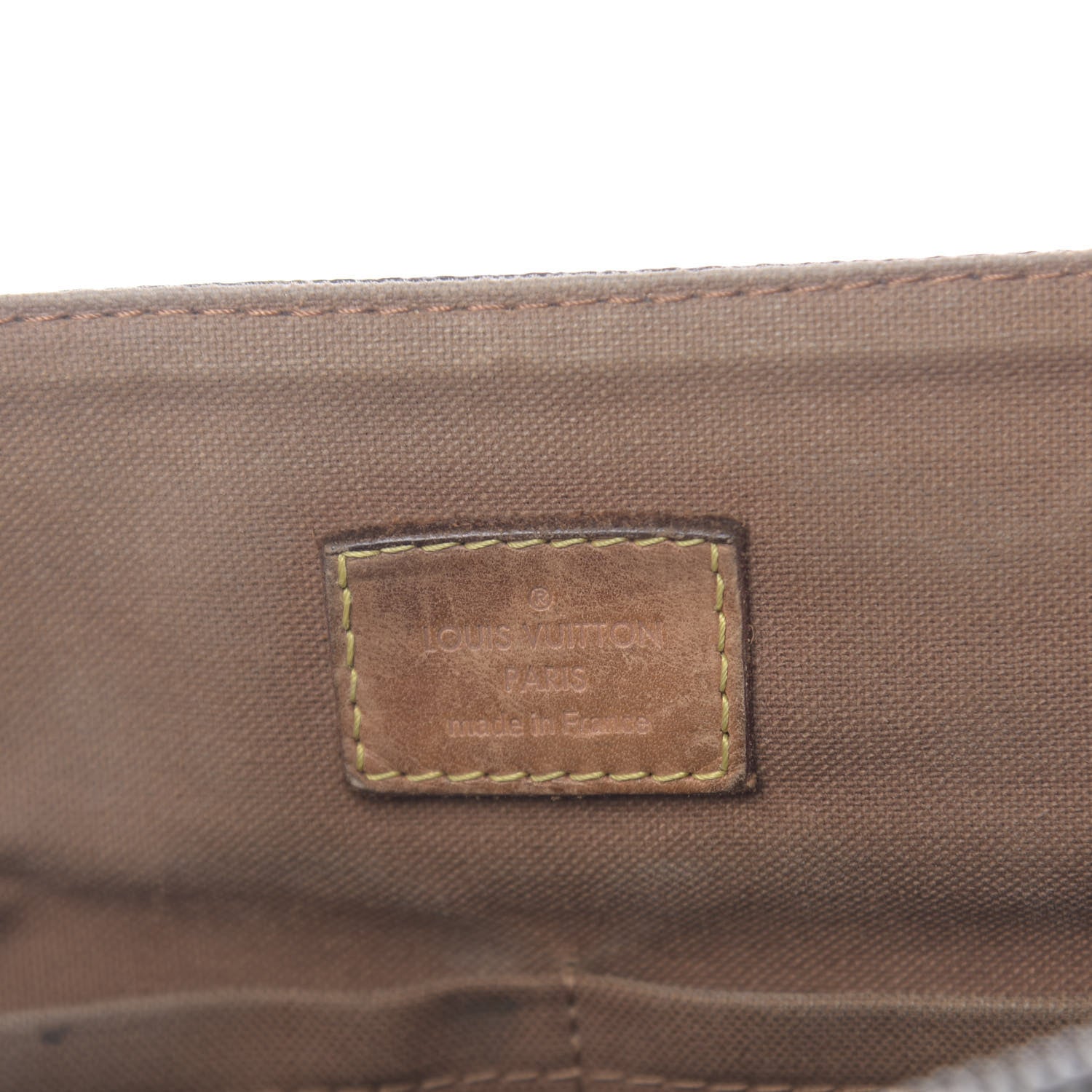 Louis Vuitton Monogram Beaubourg MM Messenger Bag 6 of 12