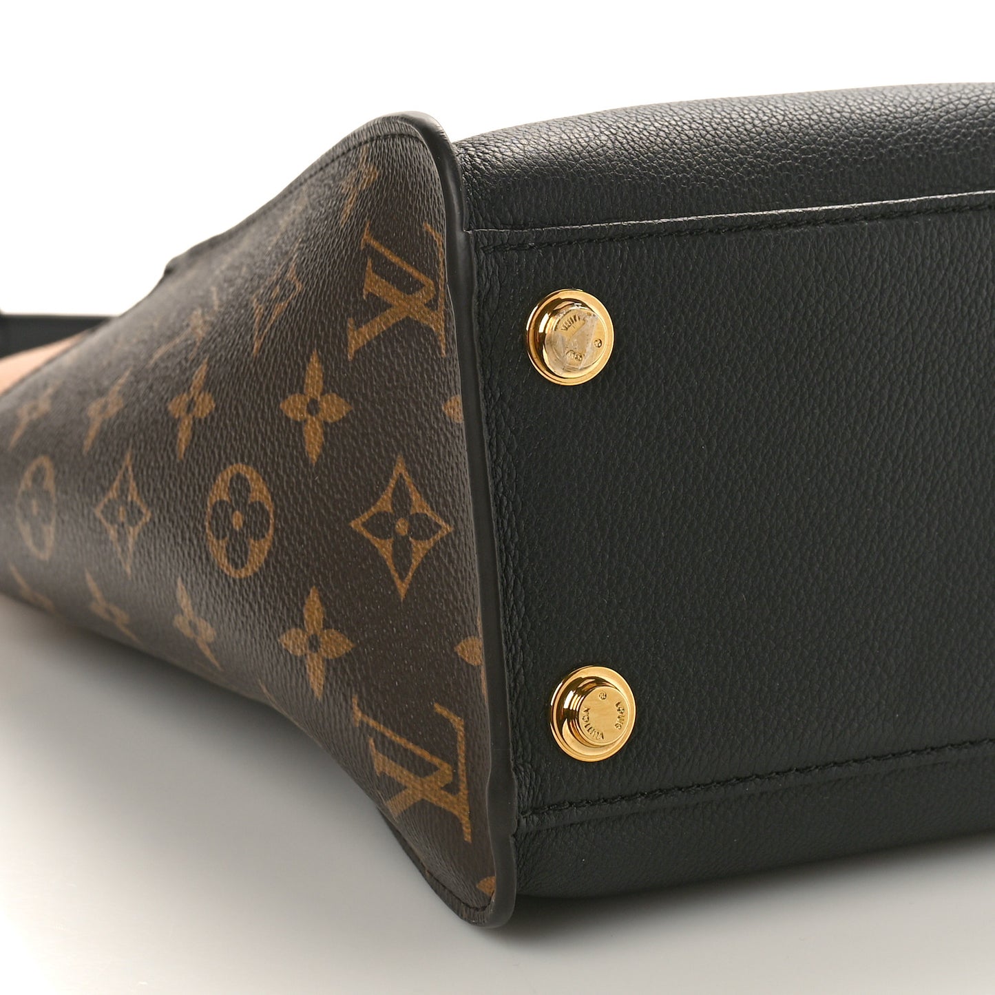 Calfskin Monogram On My Side MM Black