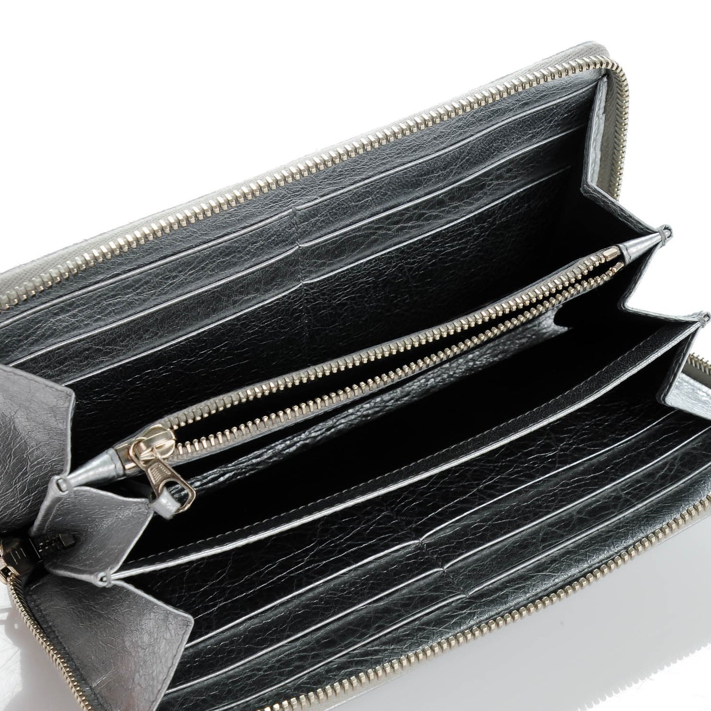 Agneau Giant 12 Silver Hardware Continental Zip Around Wallet Gris Aluminum