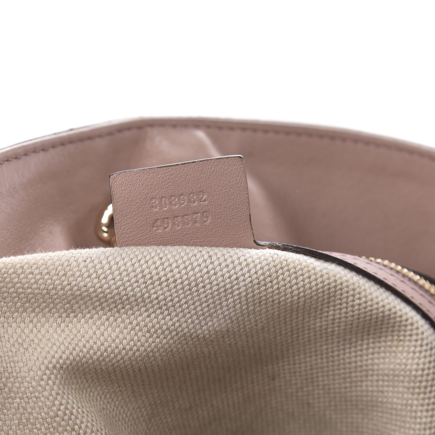 Patent Medium Soho Chain Shoulder Bag Dark Cipria