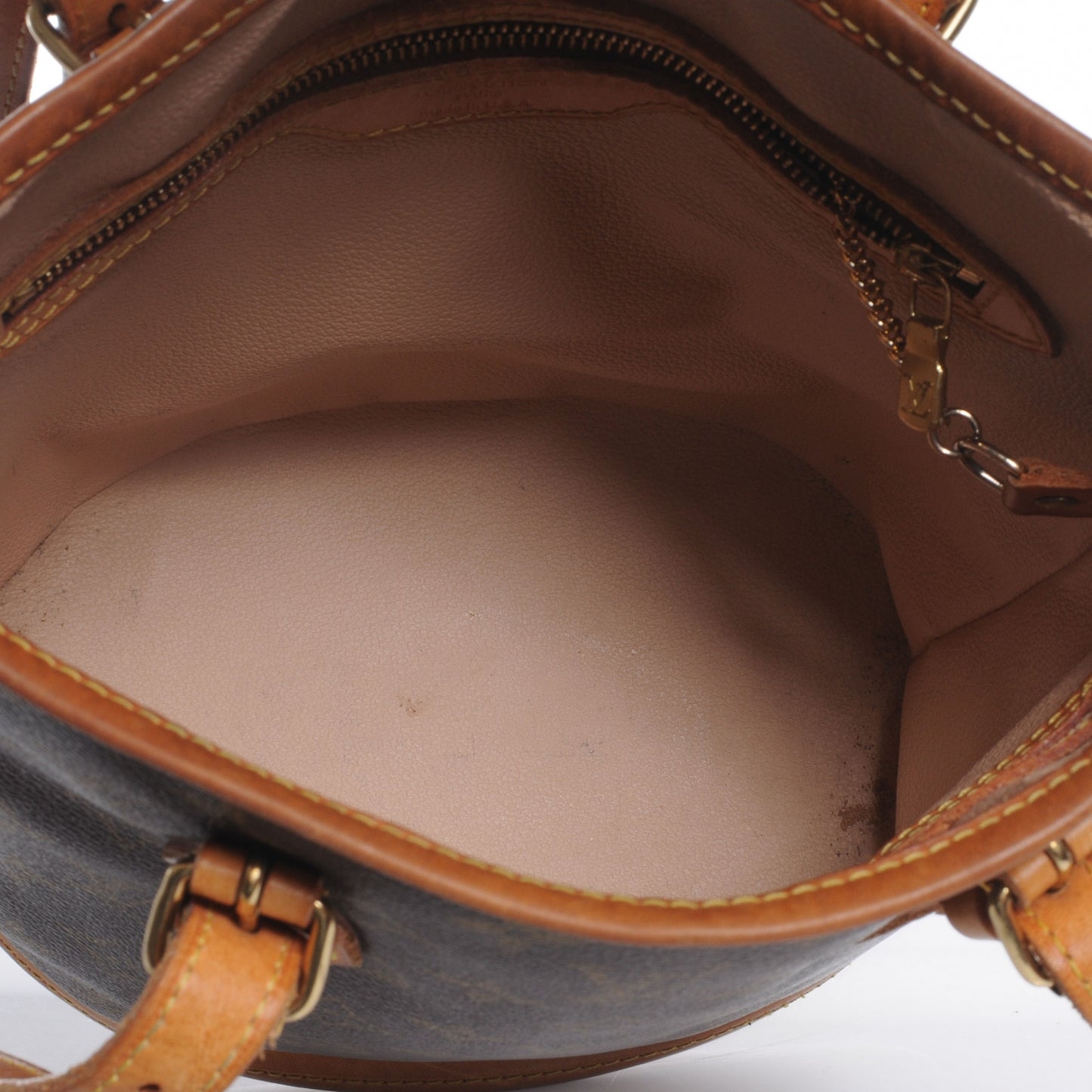 Monogram Petit Bucket 23