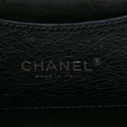 Chanel Glazed Calfskin Large On The Road Tote Black 6 of 9