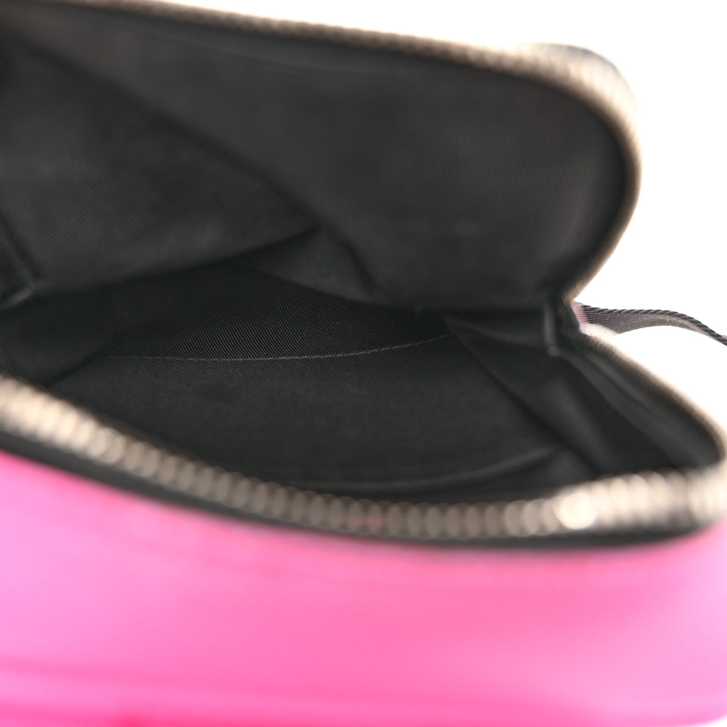 Taigarama Outdoor Slingbag Fuchsia