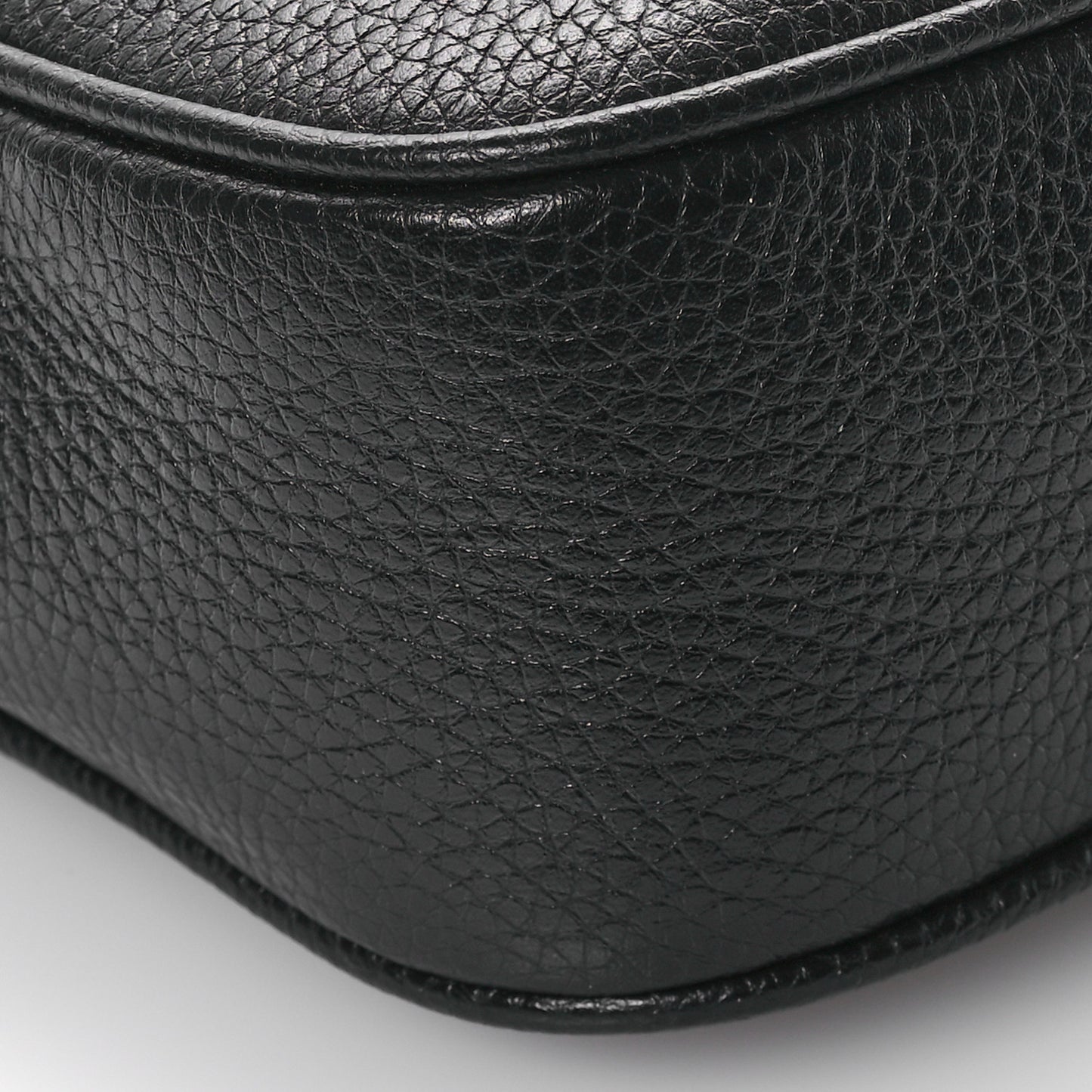 Pebbled Calfskin Small Soho Disco Bag Black