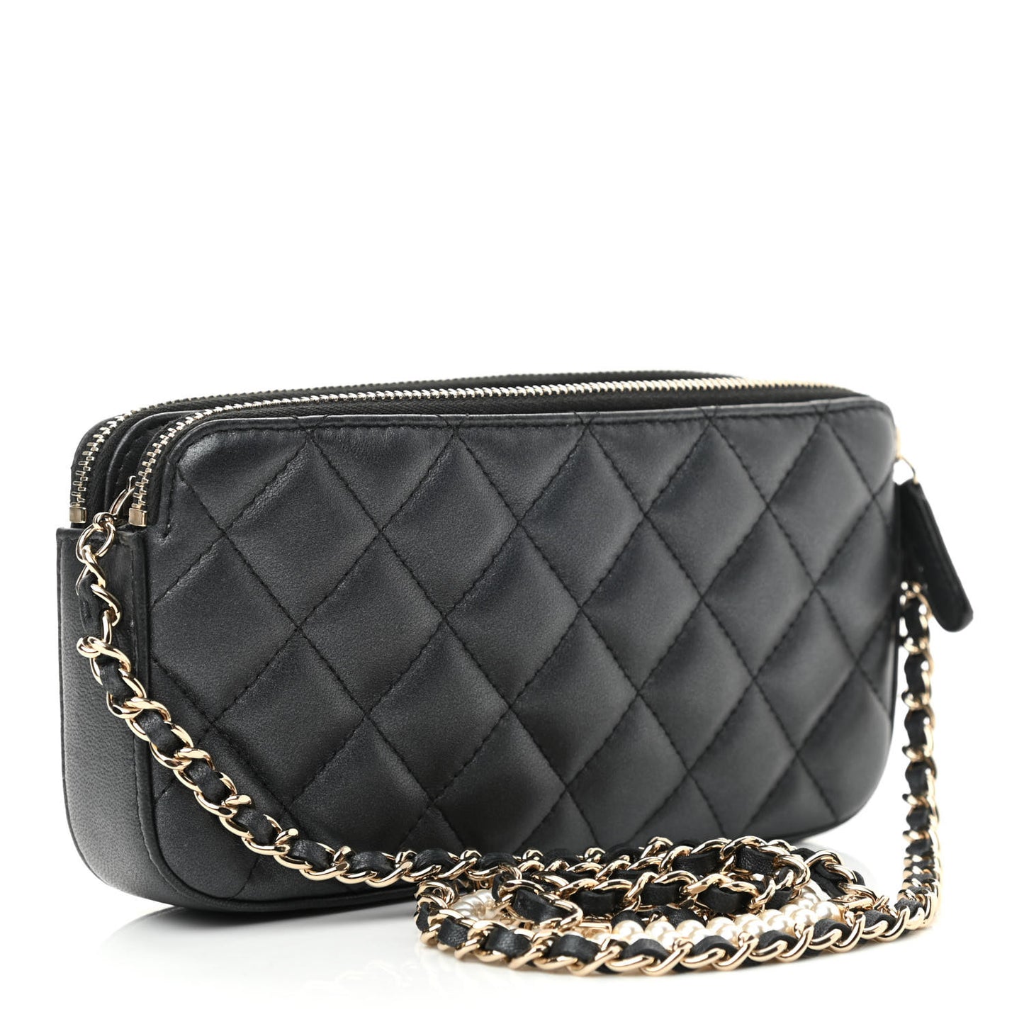 Iridescent Lambskin Quilted Pearl Clutch With Chain Black