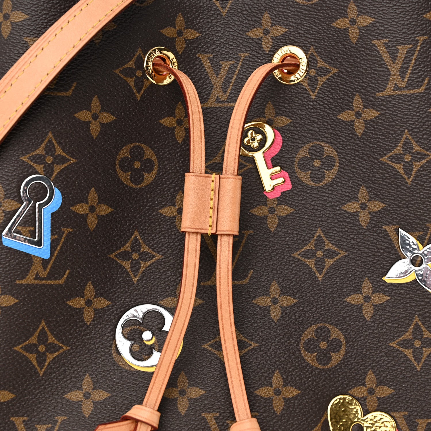 Louis Vuitton Monogram Love Lock Neonoe 9 of 13