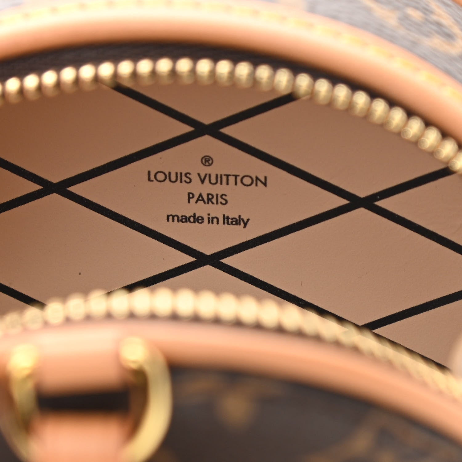 Louis Vuitton Monogram Boite Chapeau Necklace 6 of 10