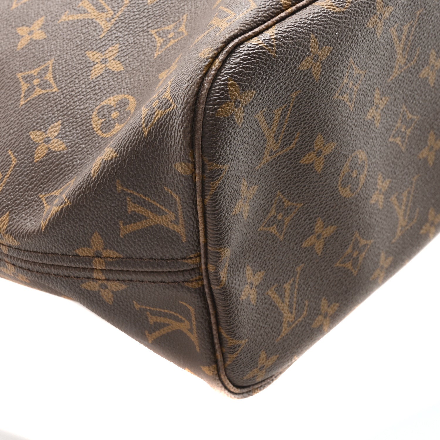 Louis Vuitton Monogram Neverfull MM 9 of 10