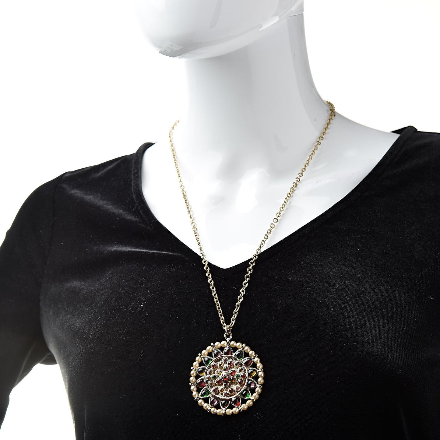 Gripoix Pearl Medallion Necklace Gold
