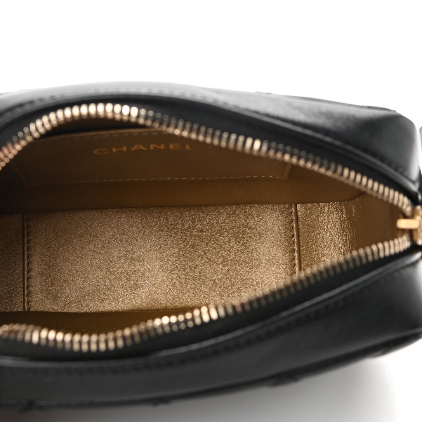 Lambskin Quilted CC Pearl Crush Camera Case Black