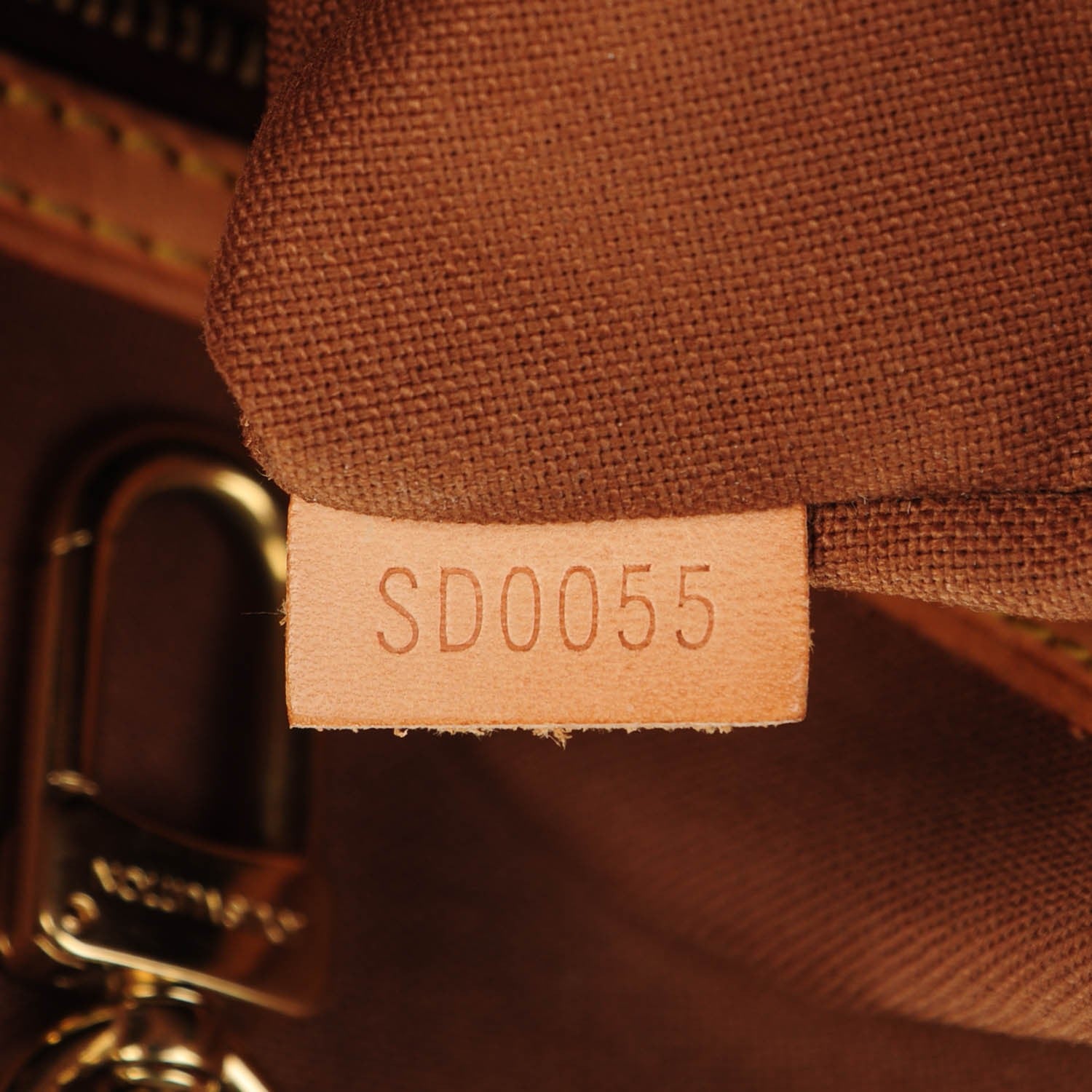 Louis Vuitton Monogram Batignolles Horizontal 7 of 9