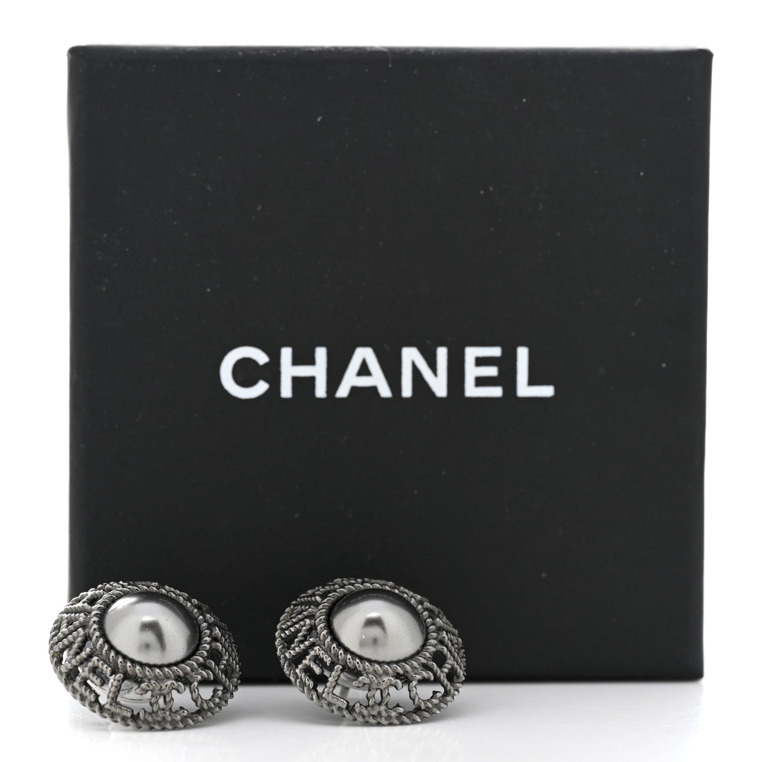 Chanel Ruthenium Pearl CC Round Rope Logo Earrings Dark Grey 4 of 4
