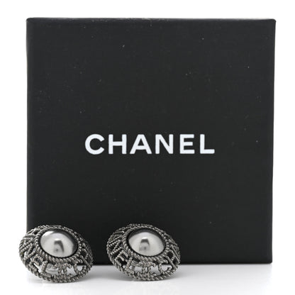 Chanel Ruthenium Pearl CC Round Rope Logo Earrings Dark Grey 4 of 4