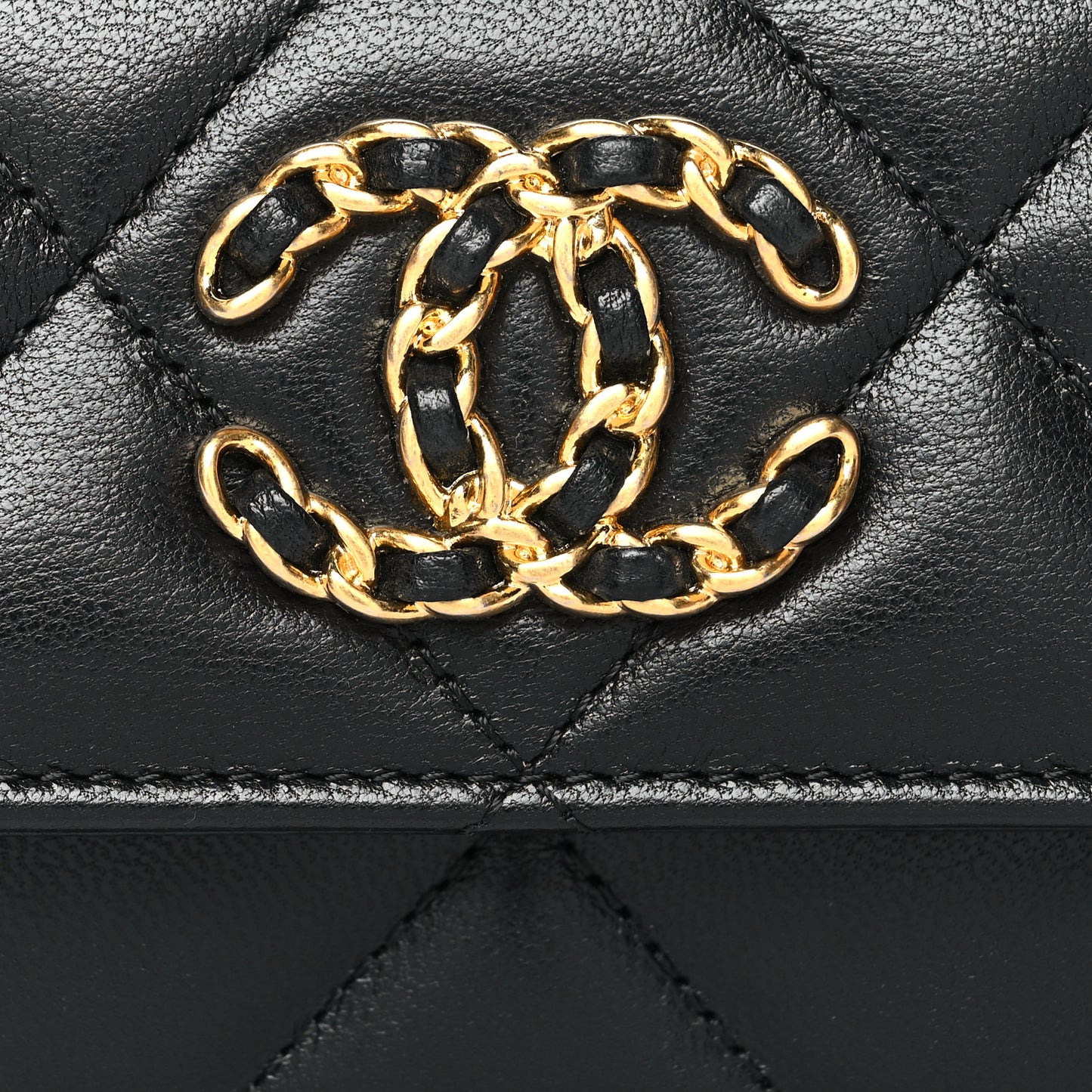 Lambskin Quilted Chanel 19 Flap Card Holder Black