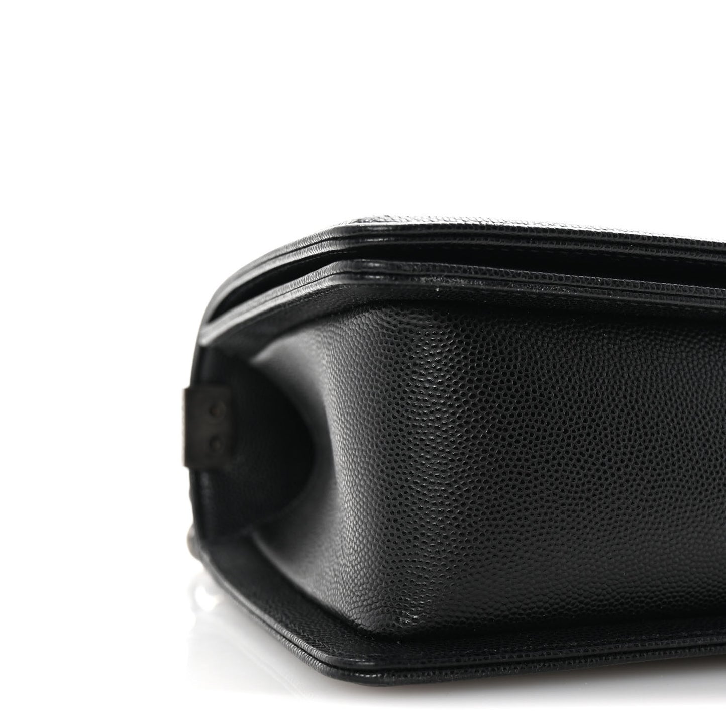 Caviar Quilted Medium Boy Flap Black