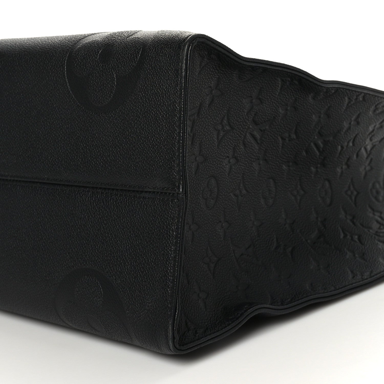Louis Vuitton Empreinte Monogram Giant Onthego GM Black 7 of 8