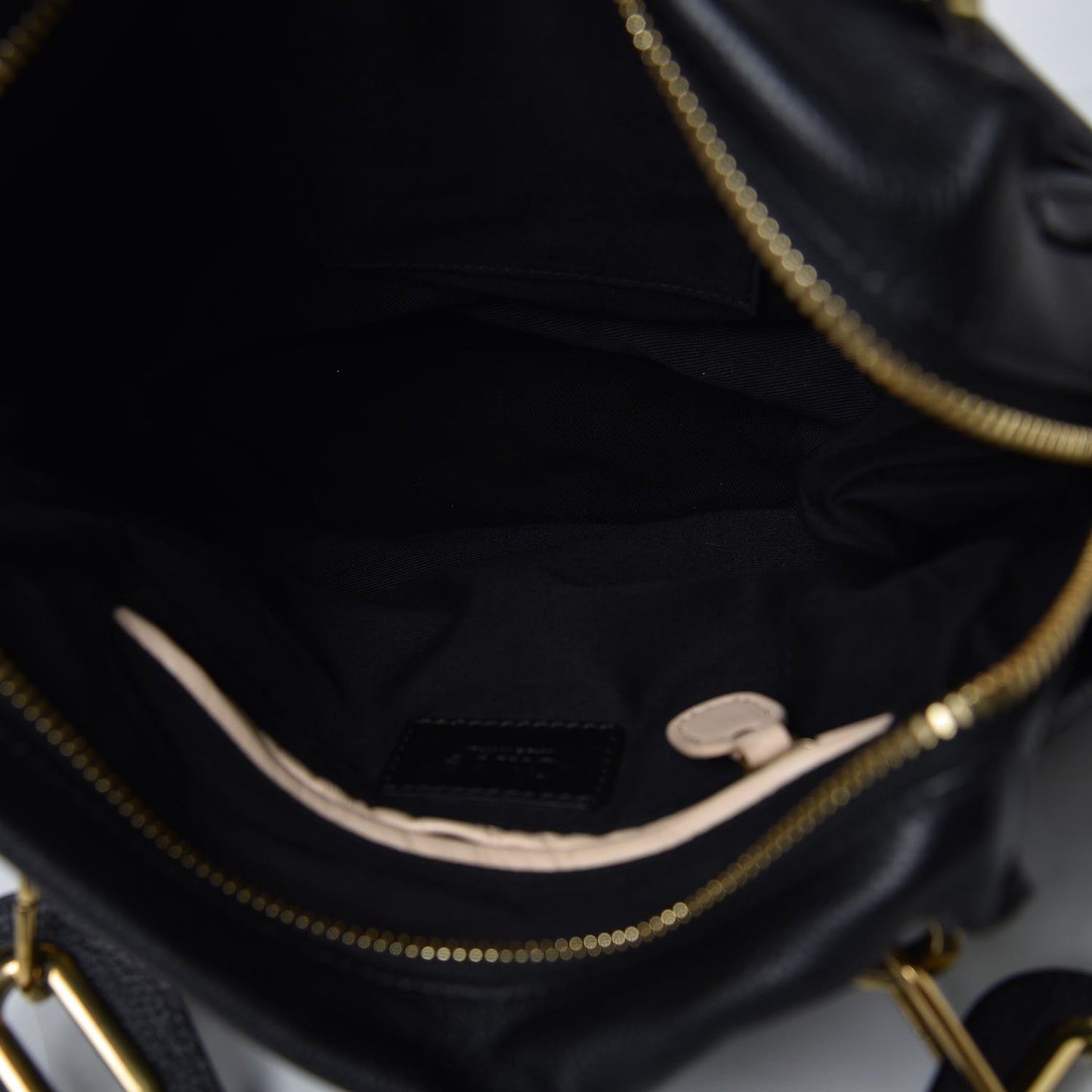Calfskin Medium Paraty Black