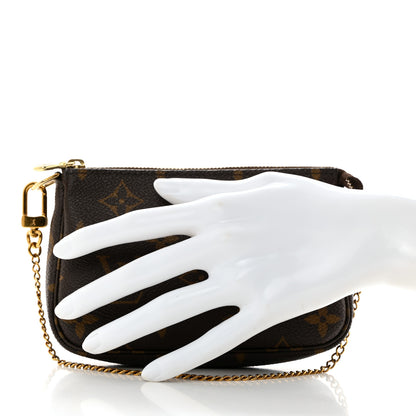Louis Vuitton Monogram Mini Pochette Accessories 2 of 7