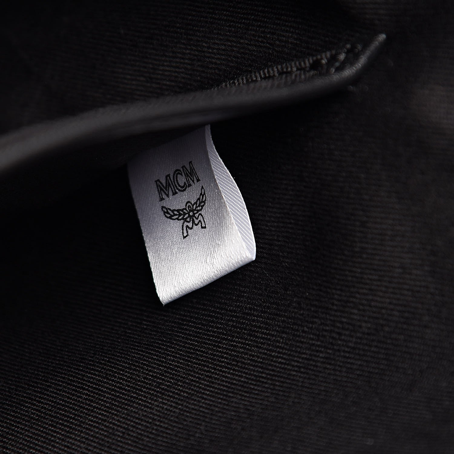 MCM Metallic Visetos Shopper Tote Scooter Red 6 of 10