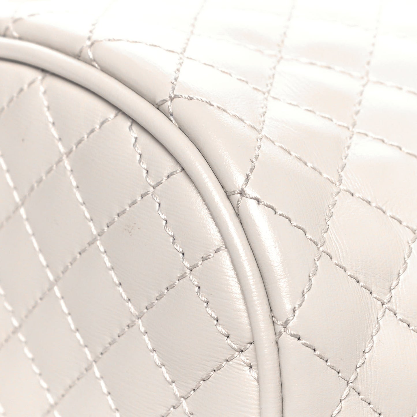 Calfskin Trapuntata Zumi Belt Bag Off White